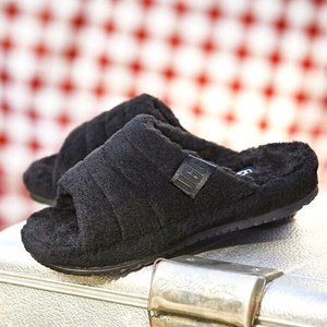UGG | Fluff Sheepskin Men's Comfort Slippers, 9